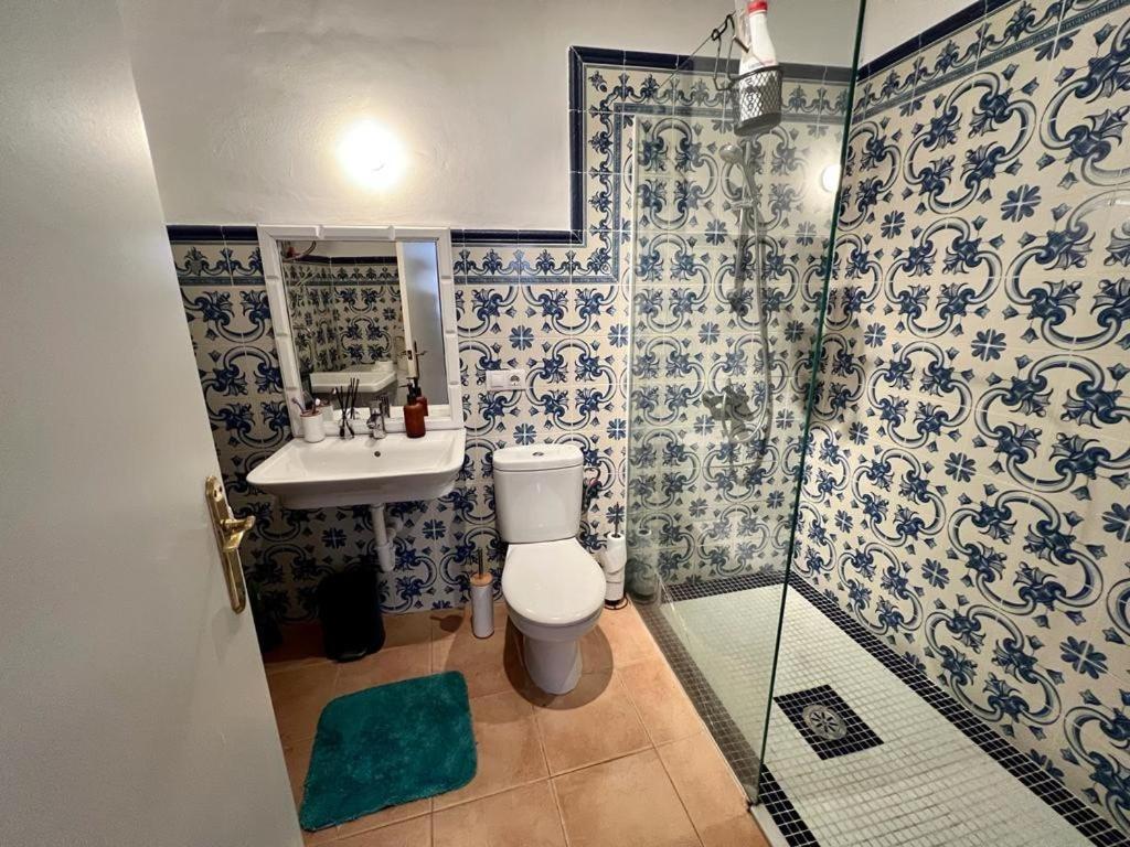 Oldtown Family House With Amazing Terrace - 3 Minutes From Beach! ビリャホヨサ エクステリア 写真